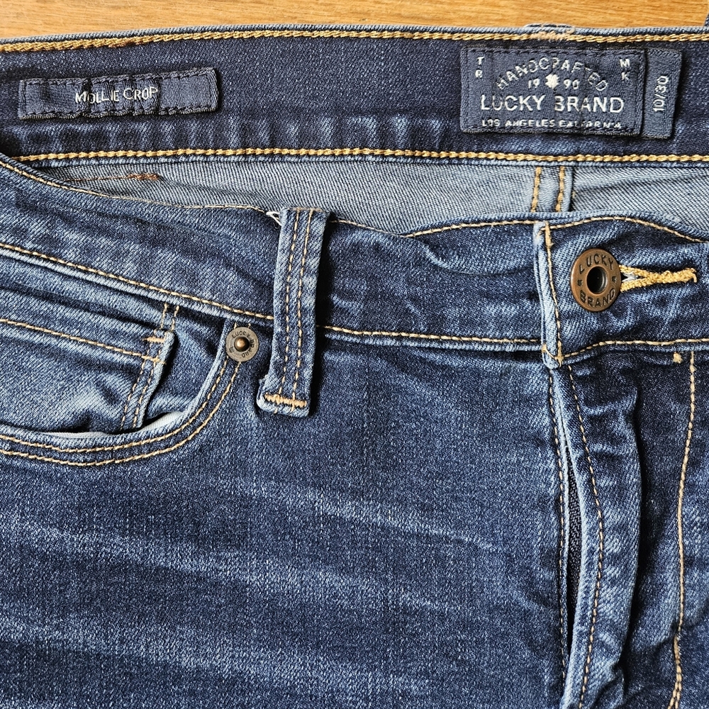 Women's Lucky Brand Jeans. Molly crop in size 10/30.